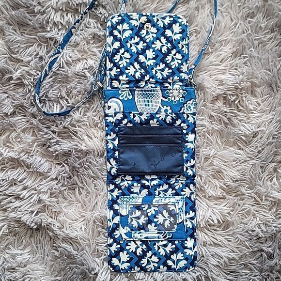 2/$20 Vera Bradley Mini Tri Fold Crossbody Bag - Picture 6 of 9